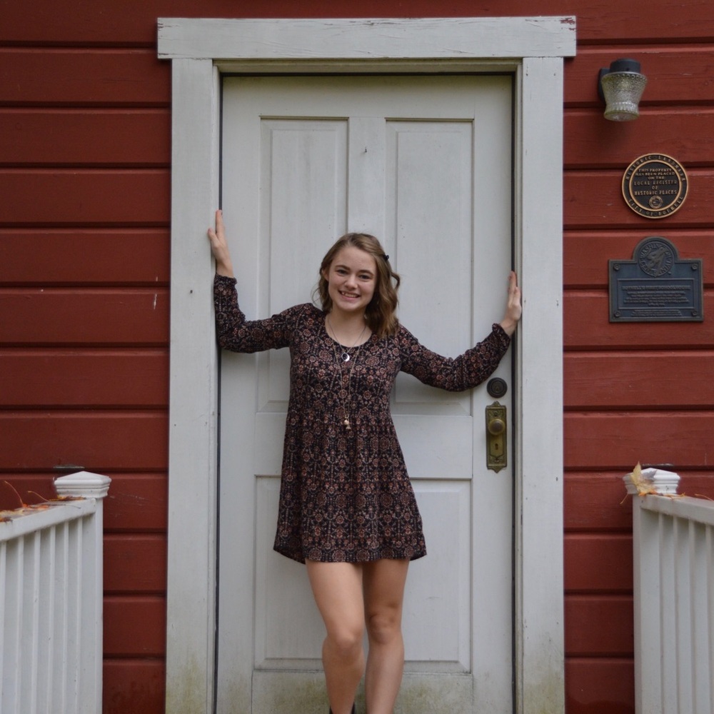 Meet your Posher, Isabel